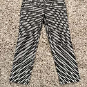 Loft Ann Taylor Pants Size 6 black white pattern Marissa Skinny